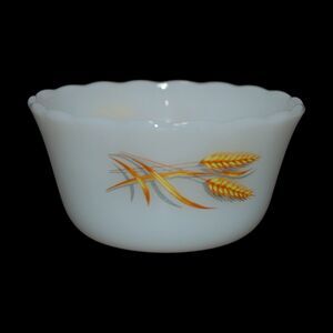 VINTAGE FIRE-KING GOLDEN WHEAT CUSTARD CUP MILK GLASS ANCHOR HOCKING 6 OZ